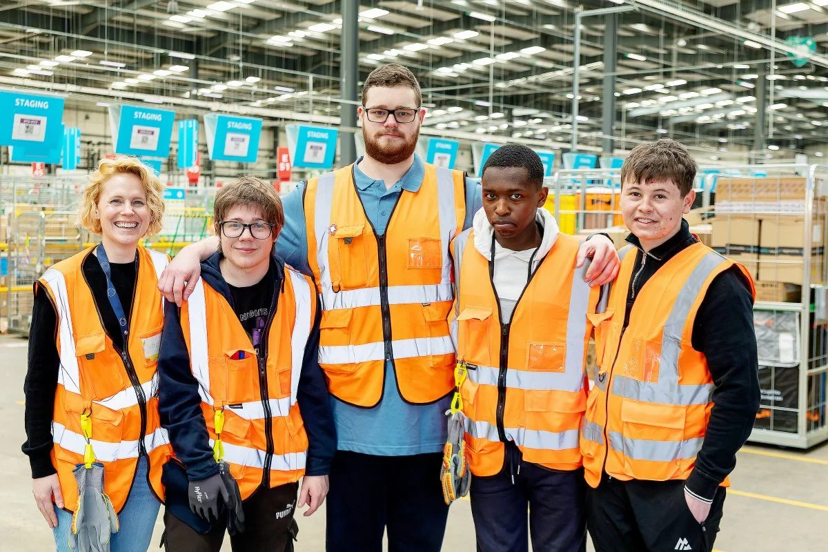 Amazon Sets 30,000-Role Youth Hiring Goal as Employers Expand Entry-Level Offers