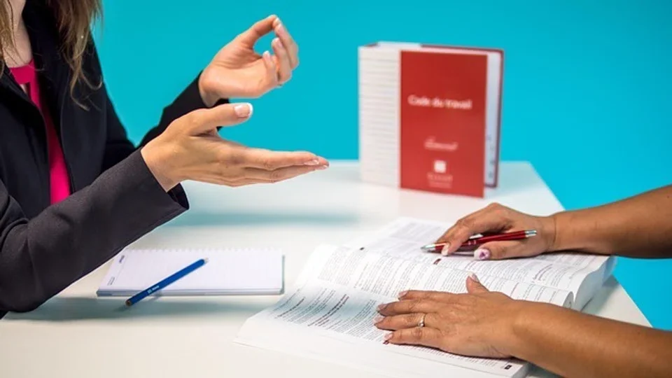 Recruitment and selection are the most common applications of AI among employers using the technology in HR, a SNEF survey finds.