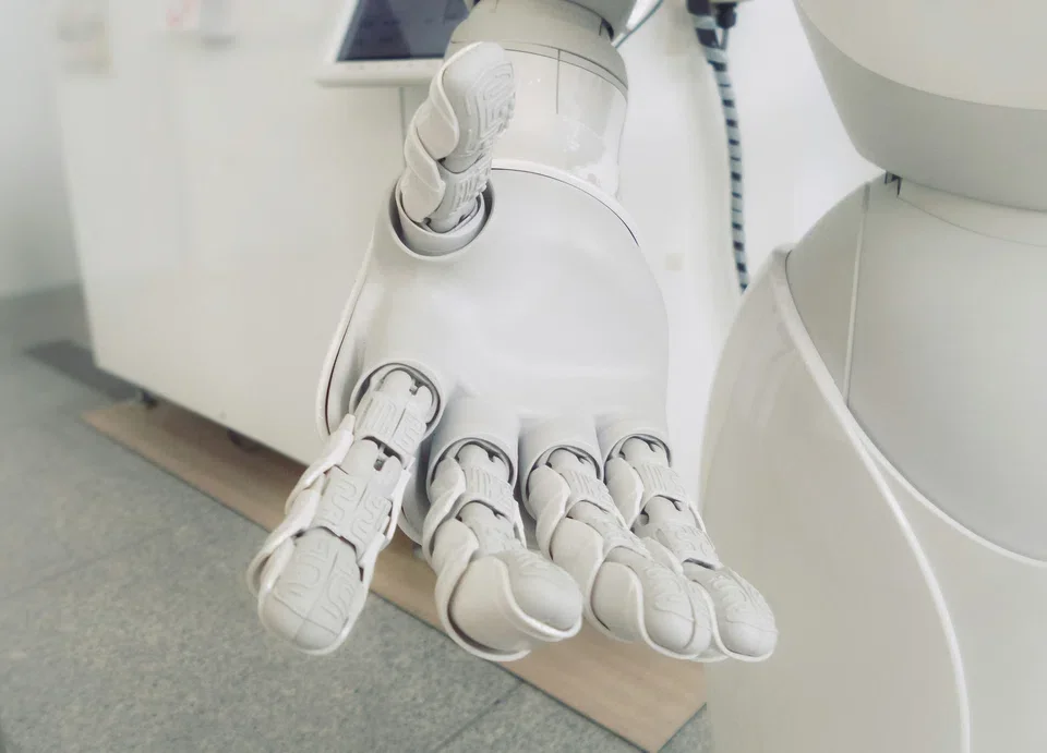 Home robots may need a higher level of dexterity and sensitivity than factory machines, said a professor at the Massachusetts Institute of Technology.